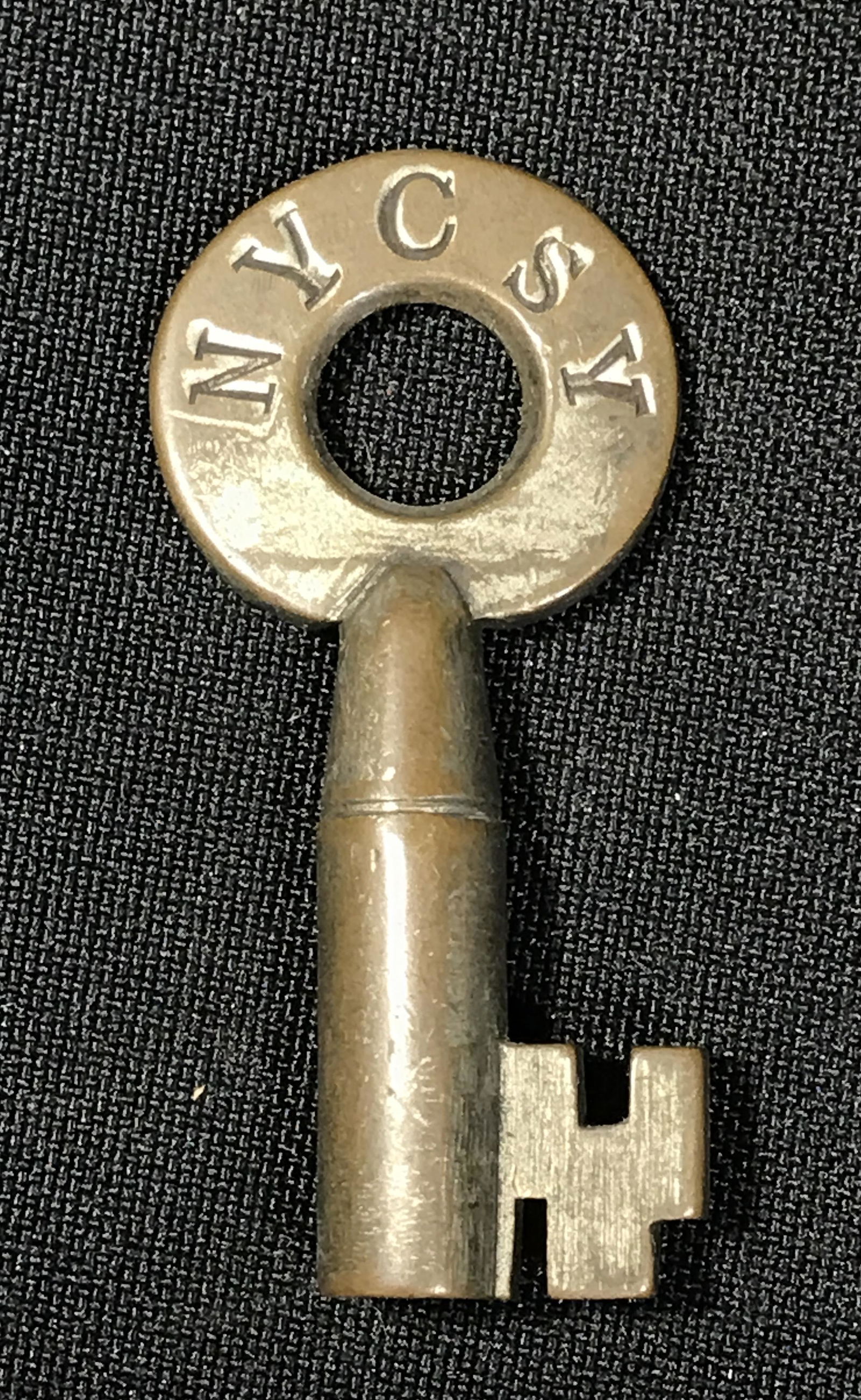 NYCSY Padlock Key New York Central Systems Railroad (1 of 4)