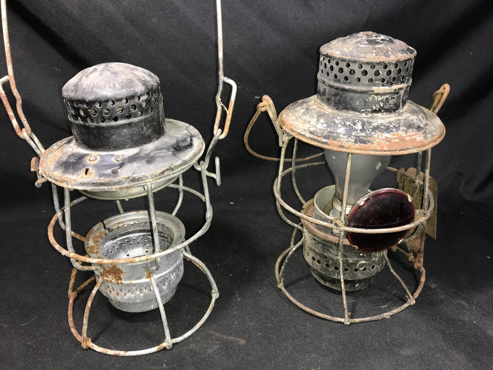 Wright & Co. Lantern & Kero (2) 1 has red lens: 1 has red lens