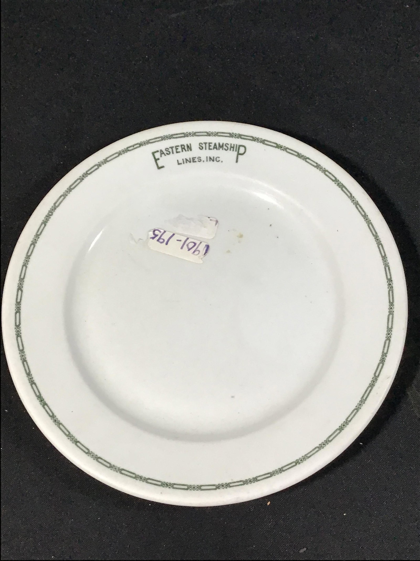 Eastern Steamship Lines Inc. Plate Measures 8 inches diameter: Measures 8 inches diameter