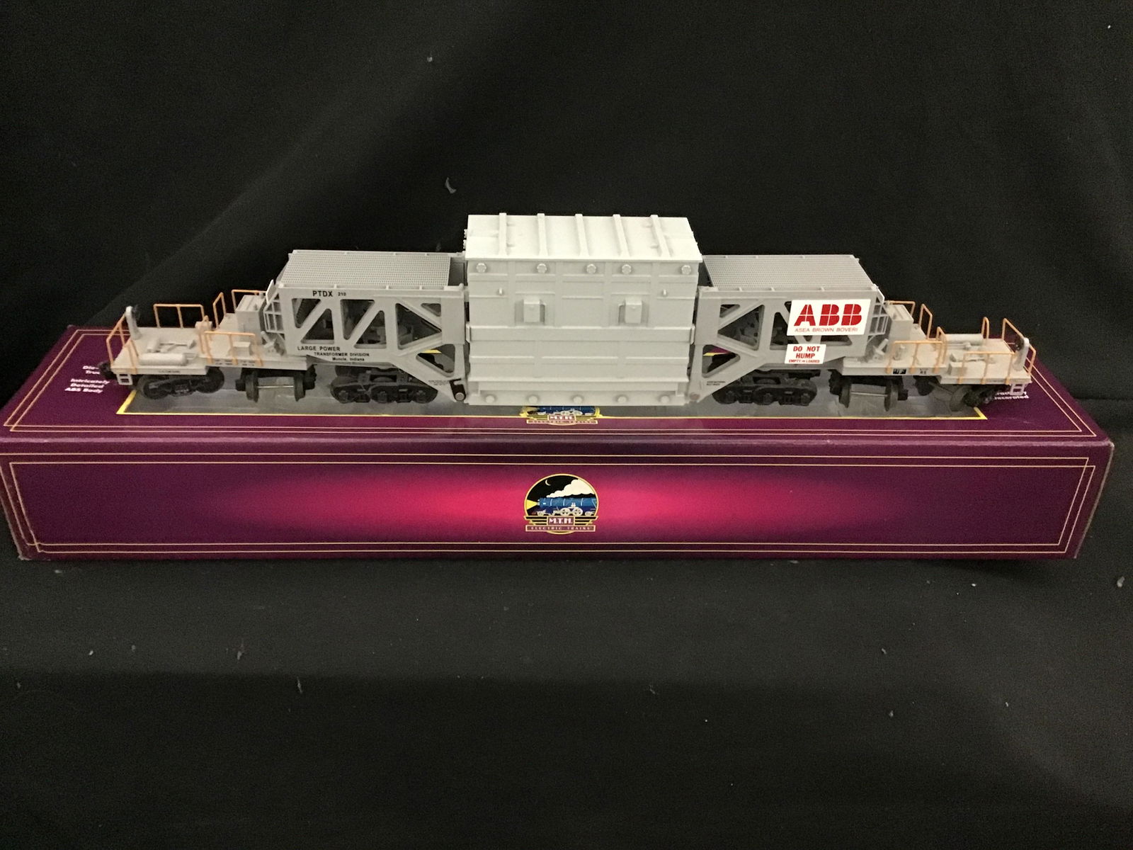 M.T.H. ABB #(210) Schnabel Flatcar 20-98291 (1 of 5)