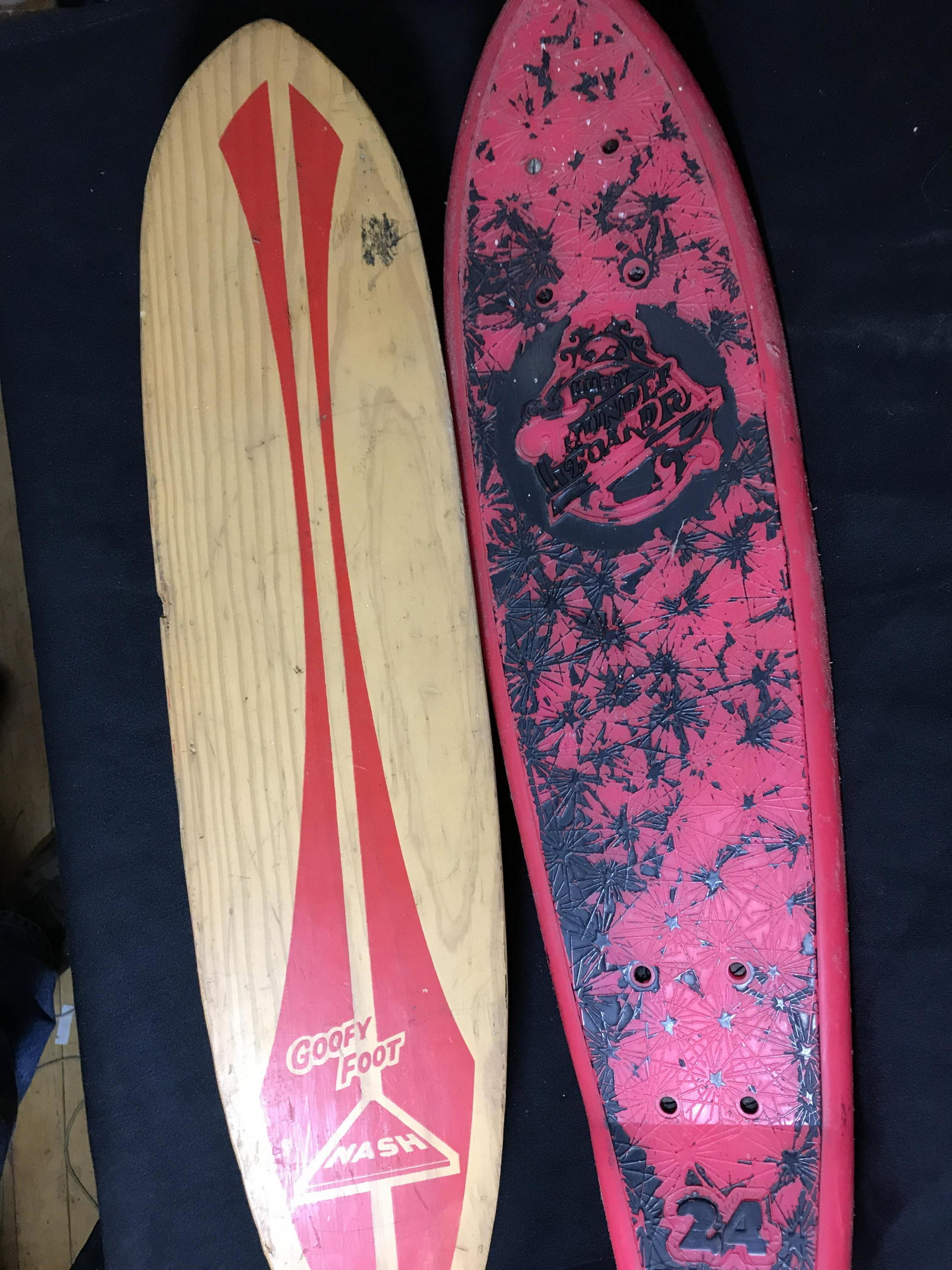 Goofyfoot Skateboard 1960s with Urethane Wheels Measures 22 1/2 inches long, also 24 inch vintage: Measures 22 1/2 inches long, also 24 inch vintage Huffy Thunderboard with action tail and urethane wheels, Retro