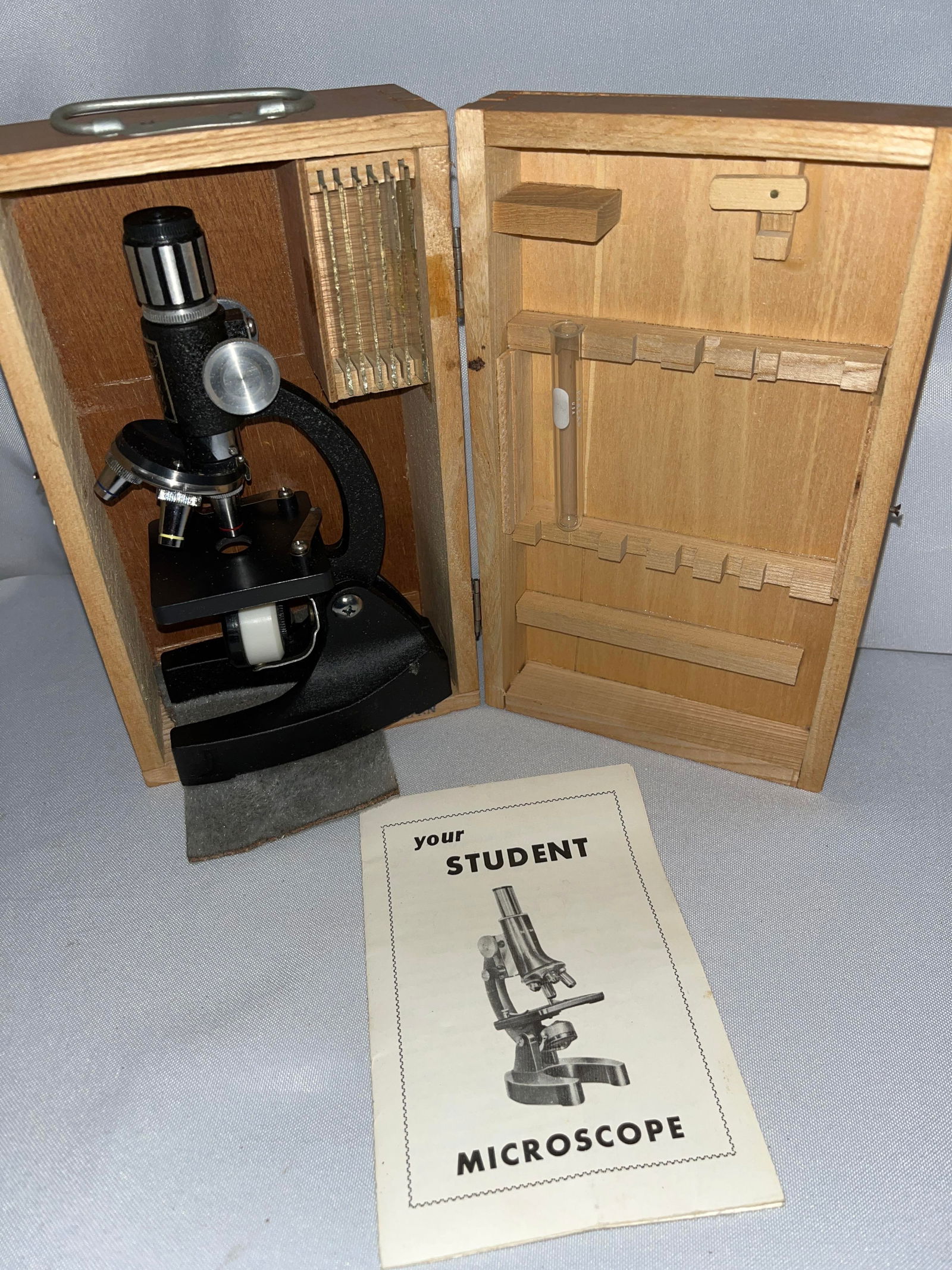 Student Microscope w/ slides in org case (1 of 7)