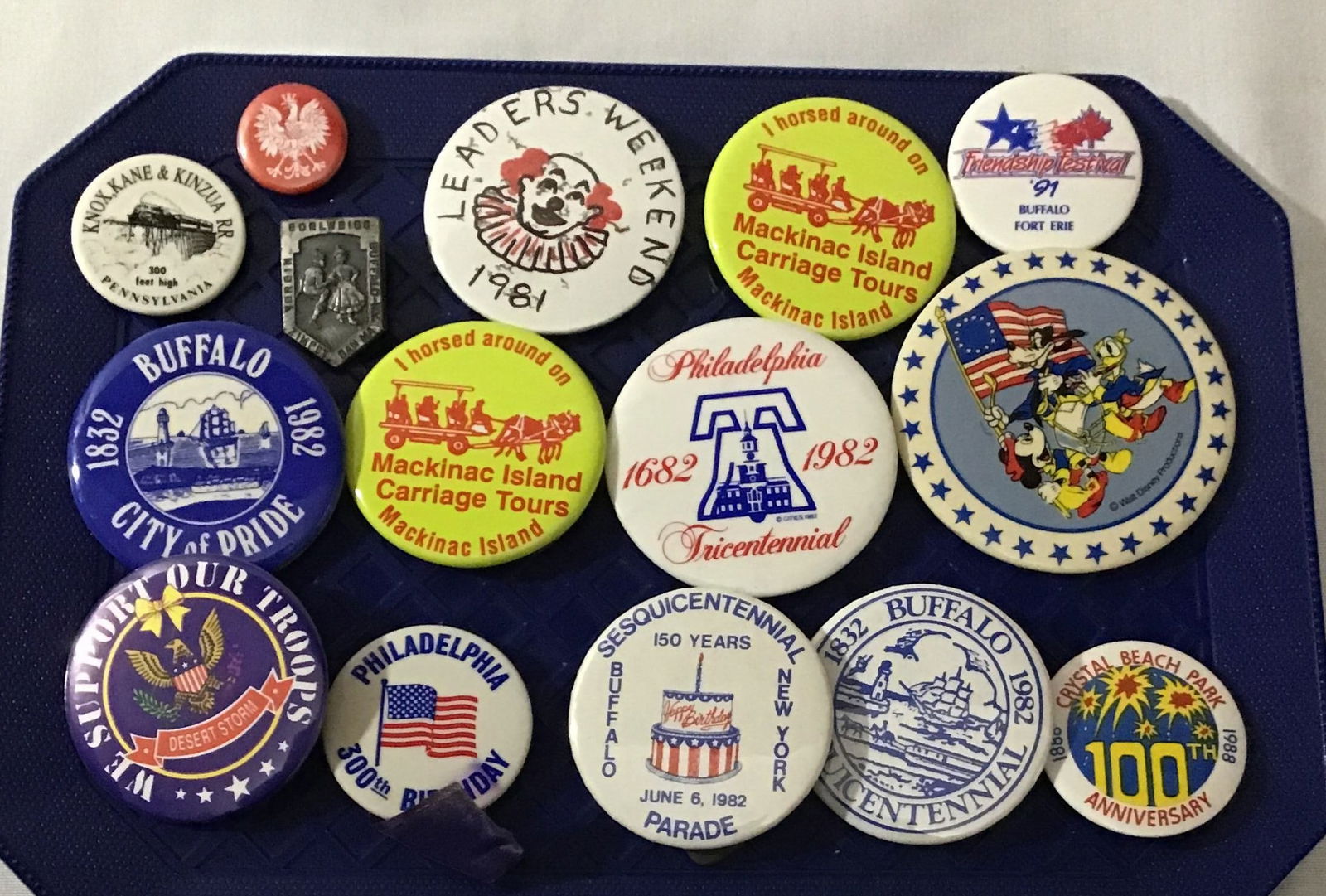 Button Collection, 15 buttons (1 of 1)