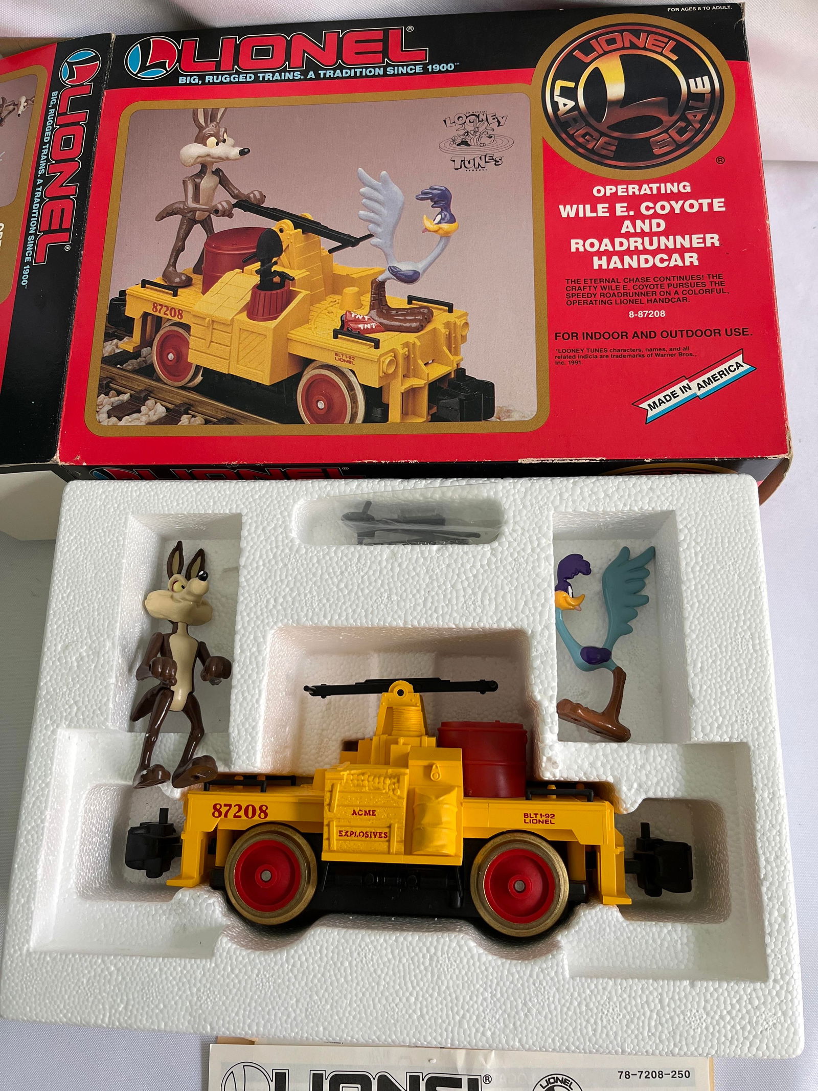 Lionel Large Scale Operating Wile E Coyote (1 of 9)