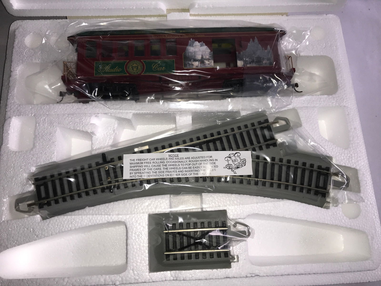 Thomas Kinkade Studio Car Christmas Express (1 of 8)