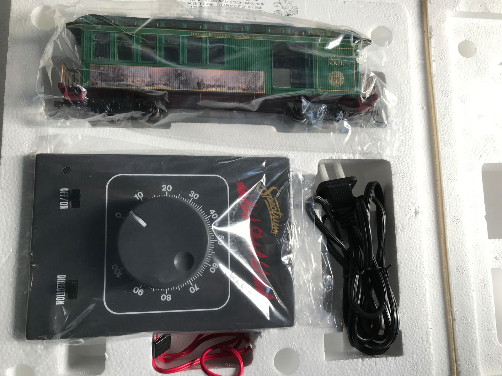 Thomas Kinkade US Mail Car: Hawthorne Village by Bachmann 79596, with certificate of authenticity