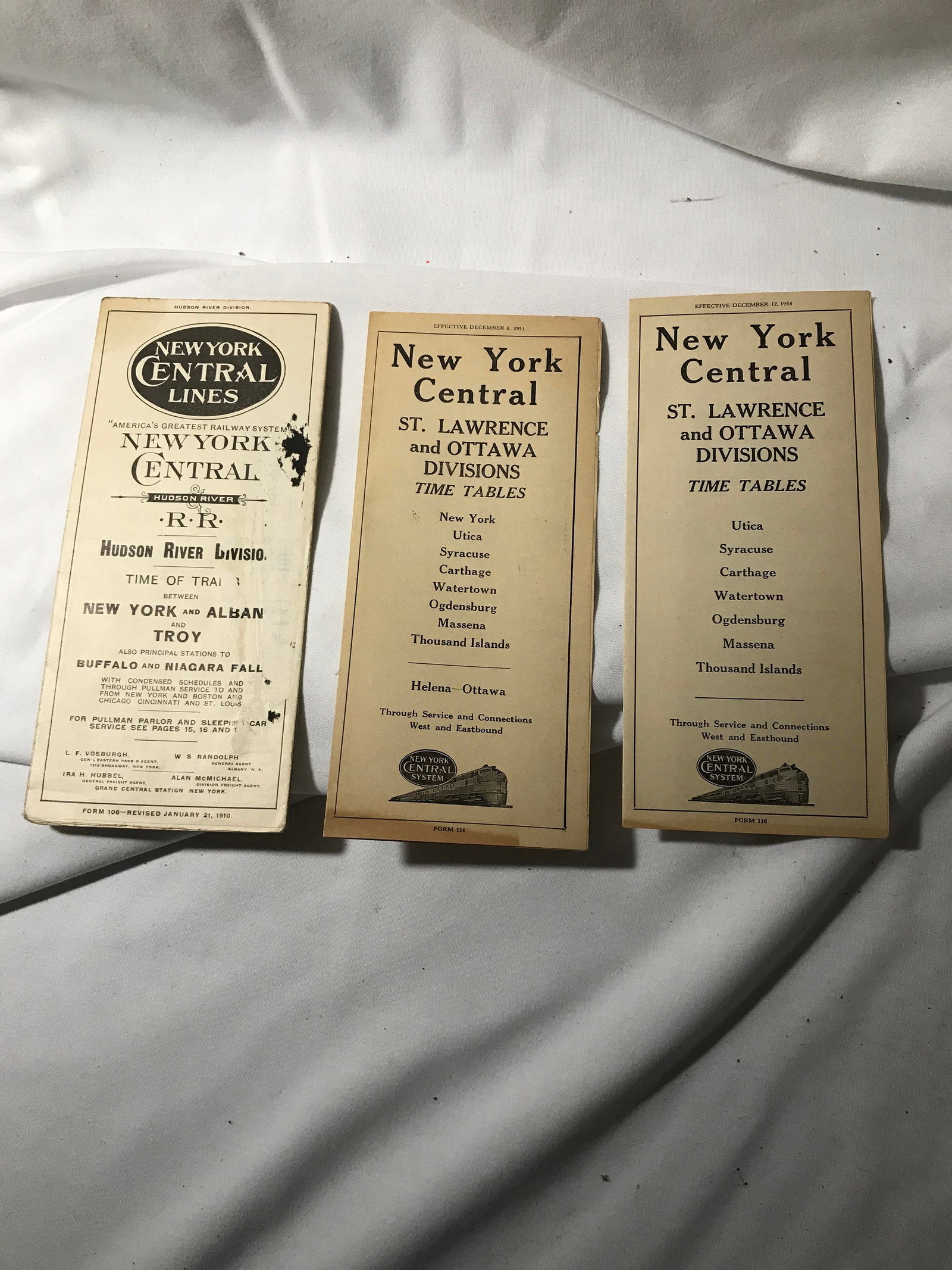 Three New York Central Hudson river Saint: Lawrence in Ottawa divisions, timetable, pamphlets, 1910 and 1953 and 54