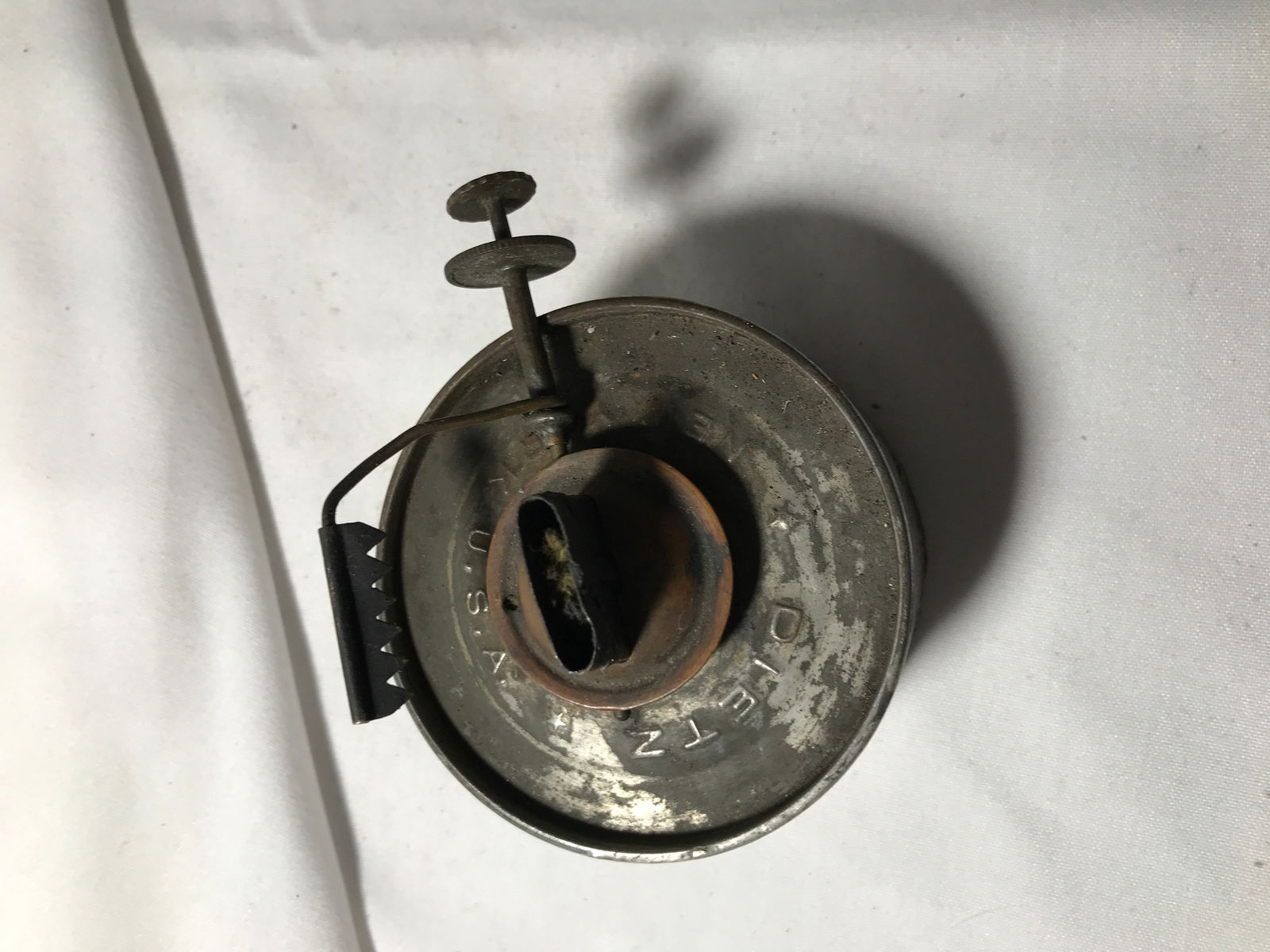 Vintage dietz Kerosene lantern kerosene tank (1 of 4)