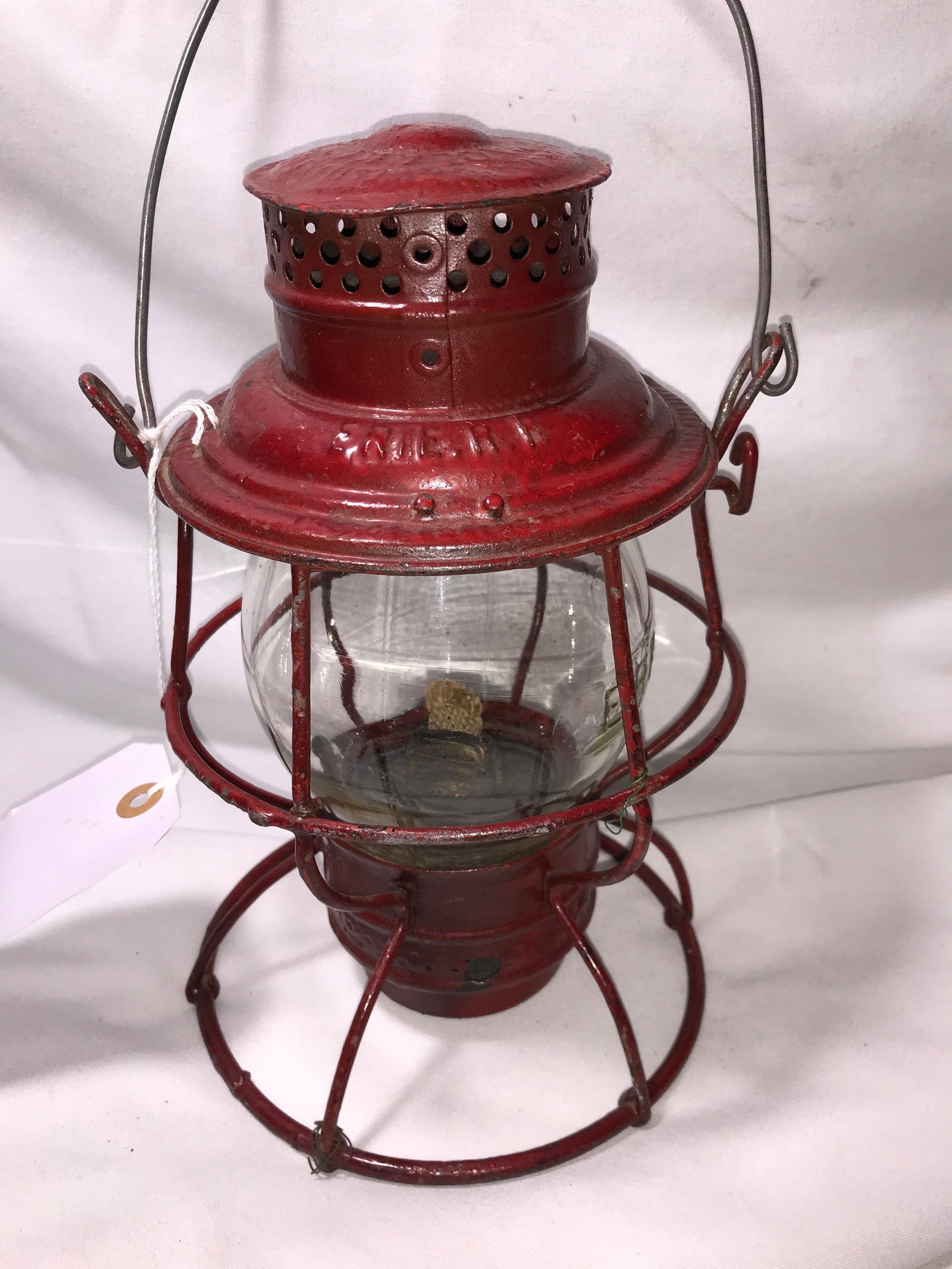 Erie Railroad Red Lantern w/ clear Globe (1 of 9)
