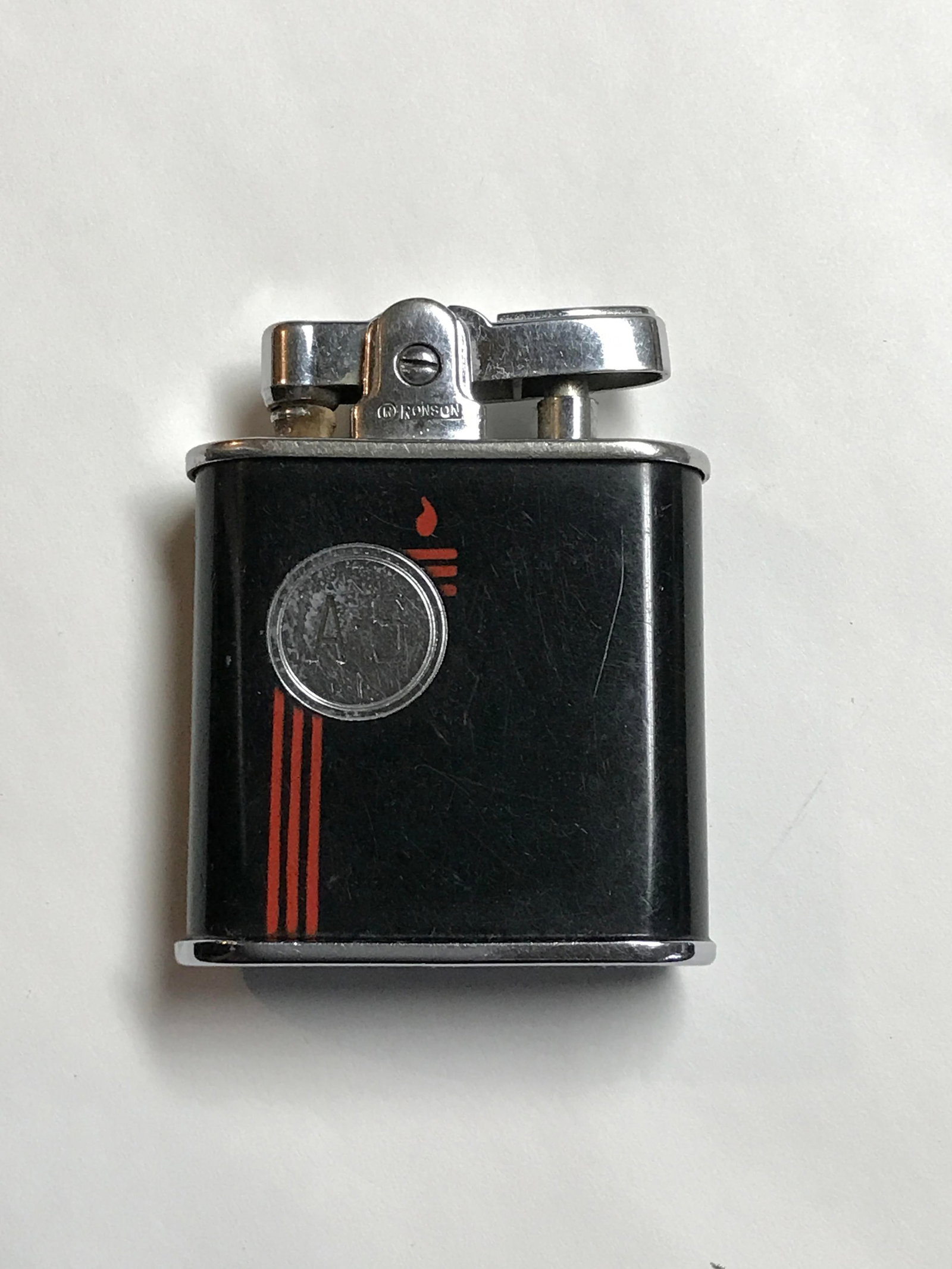 Vintage Ronson Vanguard Lighter: .