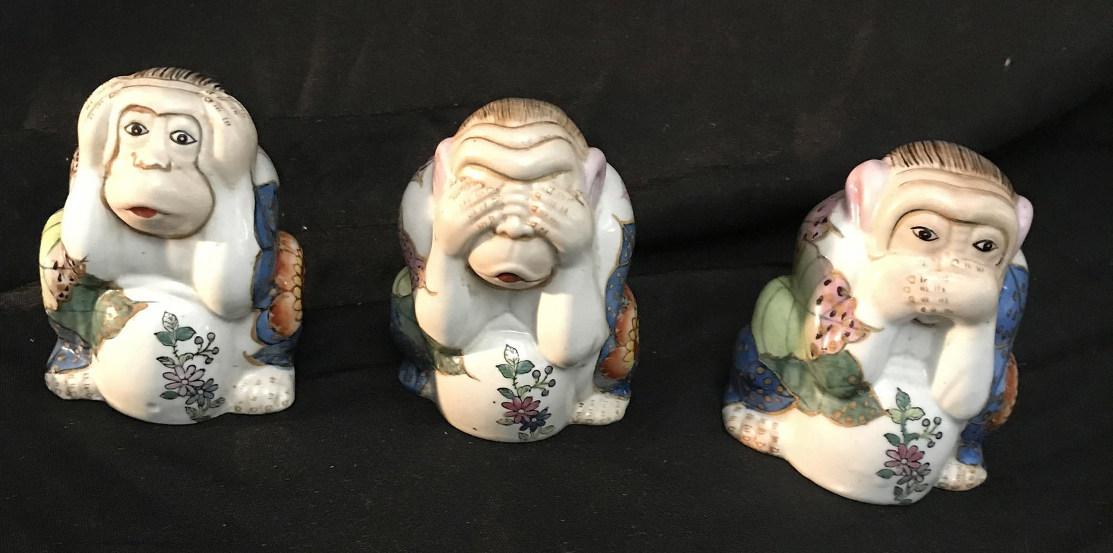 Vintage CHINORISERIE See, Hear, Speak No Evil (1 of 6)