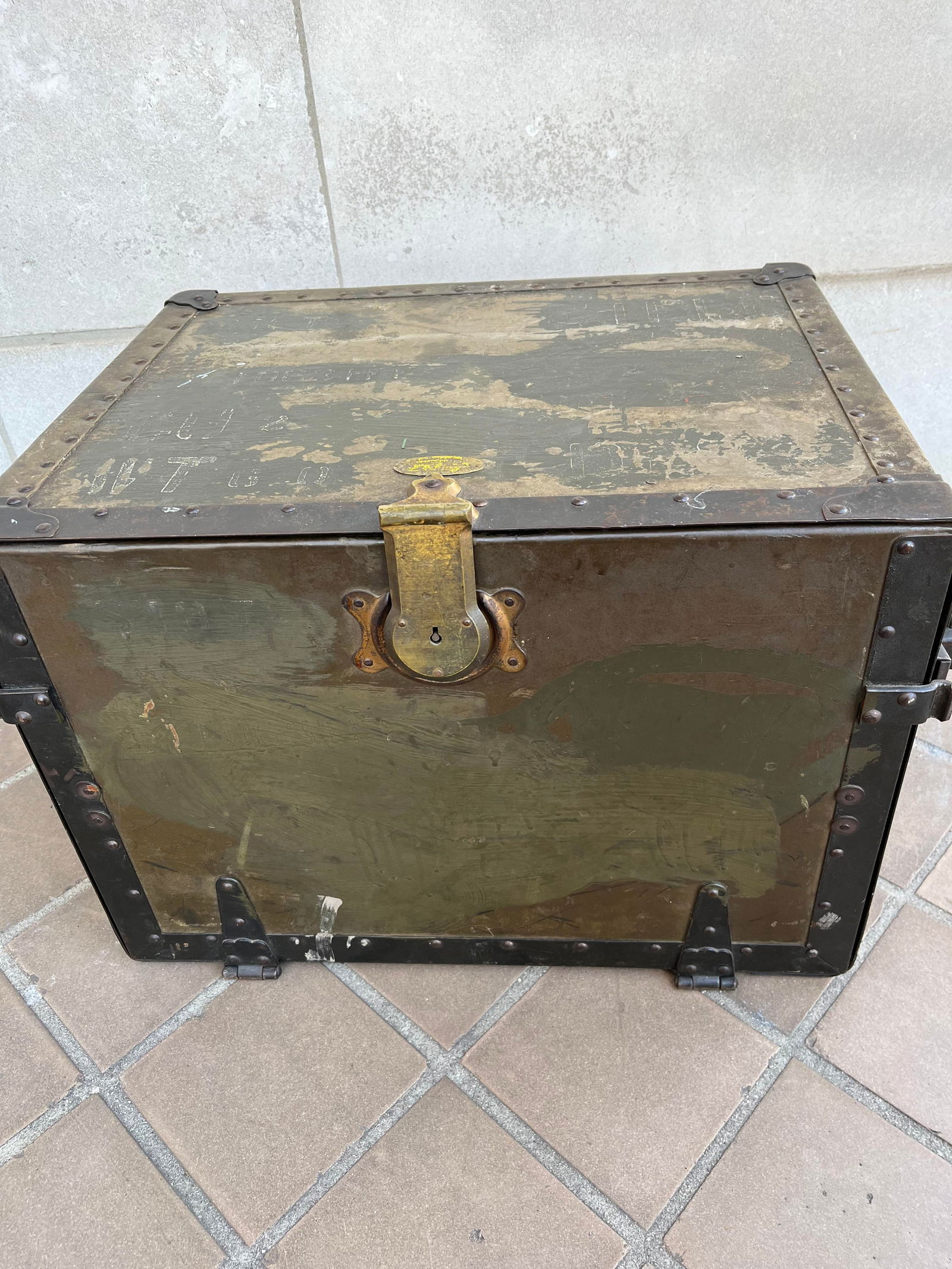 WWII US Folding Field Desk (1 of 8)