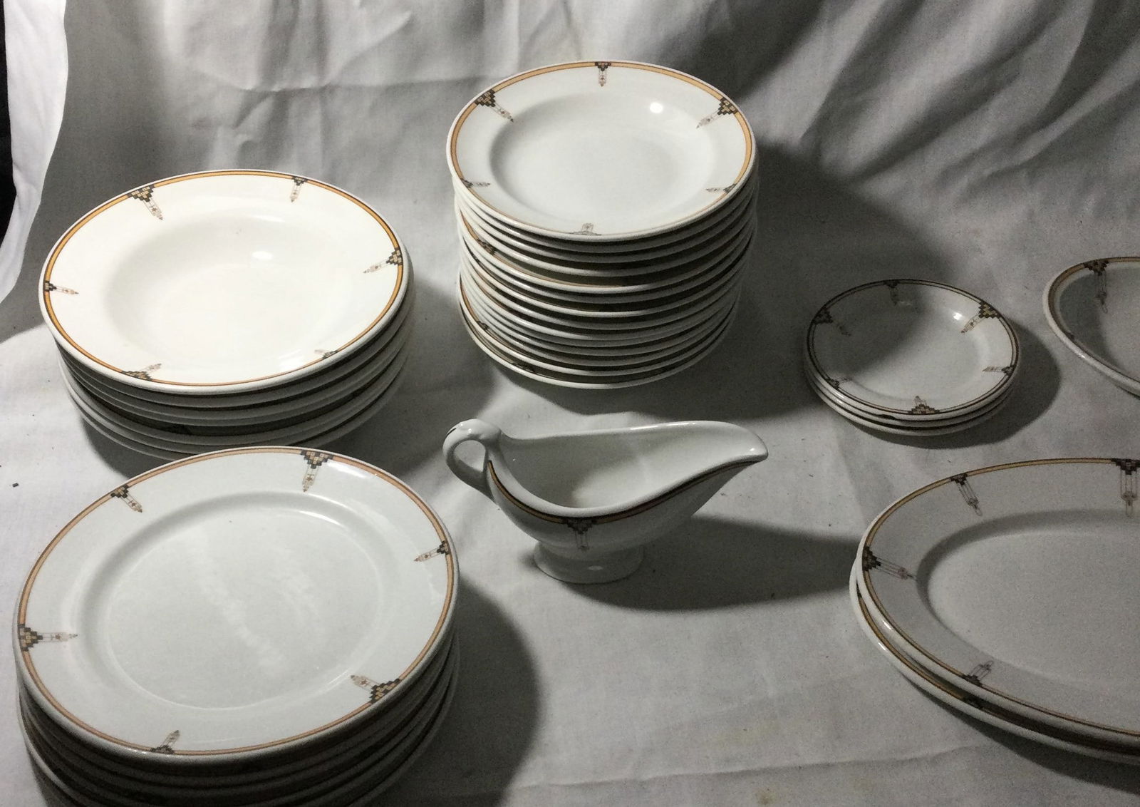 Buffalo China Set (1 of 5)