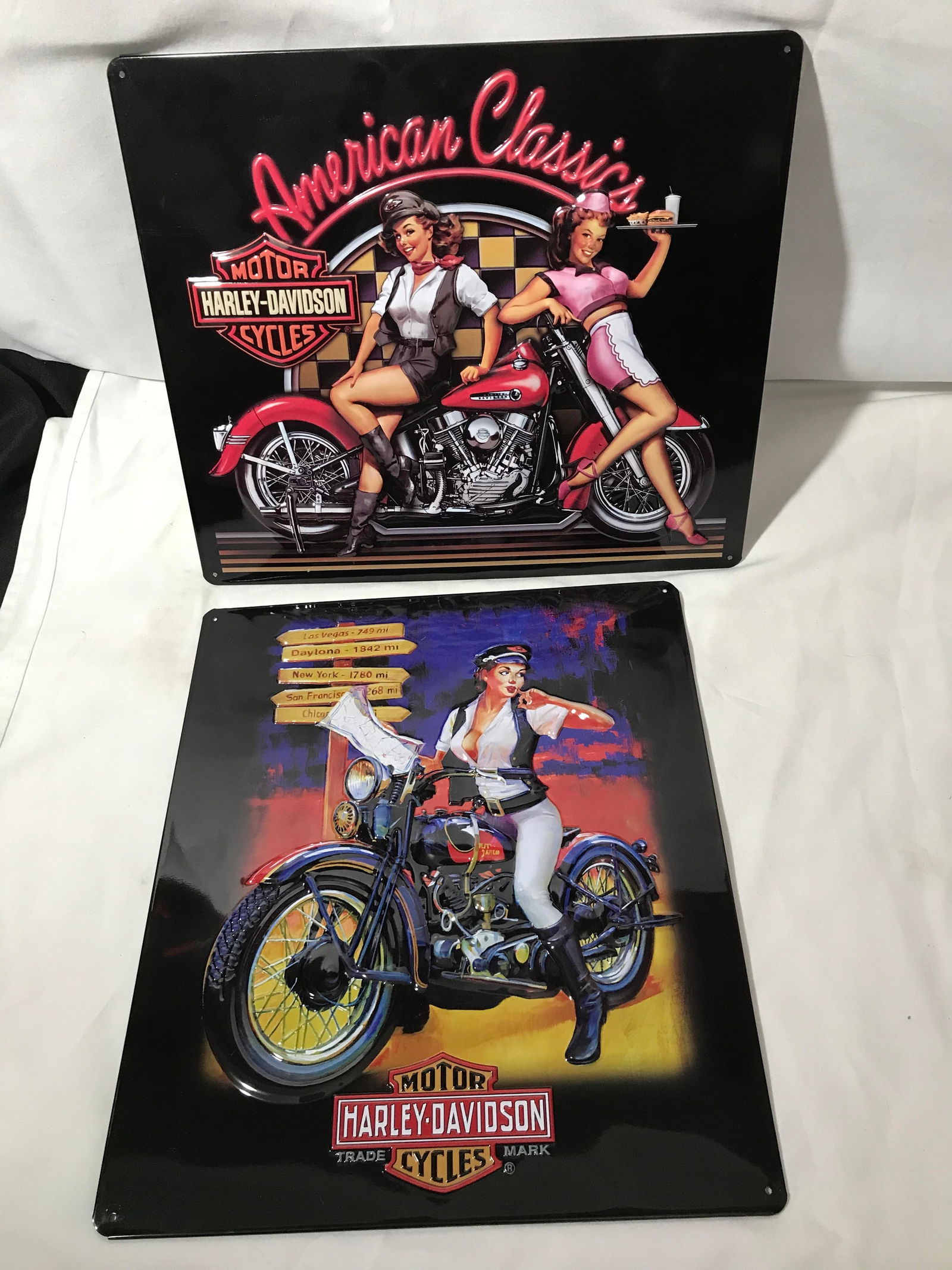Harley Davidson Classic Babes Tin Signs (2) (1 of 4)