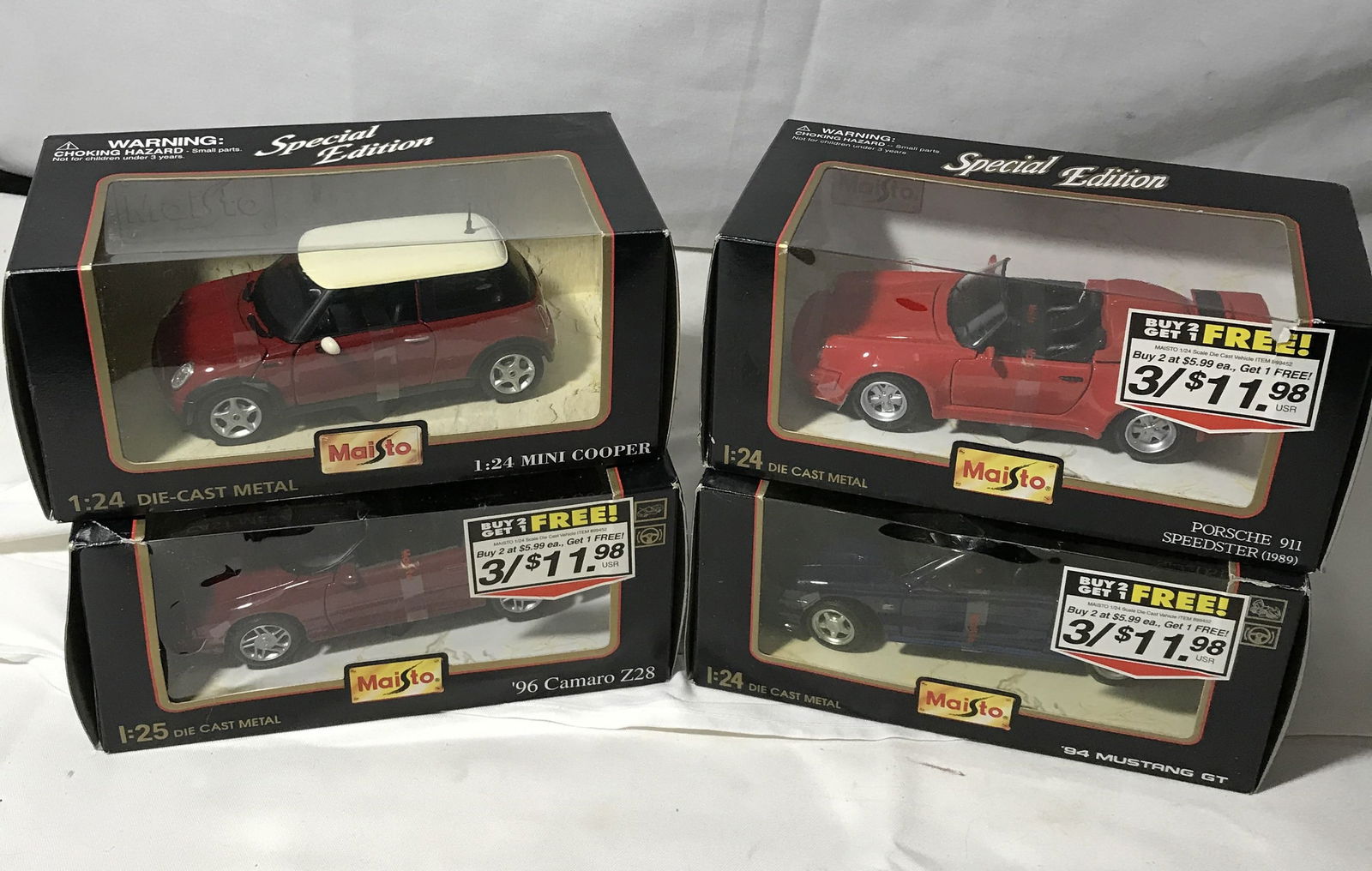 Collector MAISTO Diecast Metal Cars (4) (1 of 8)