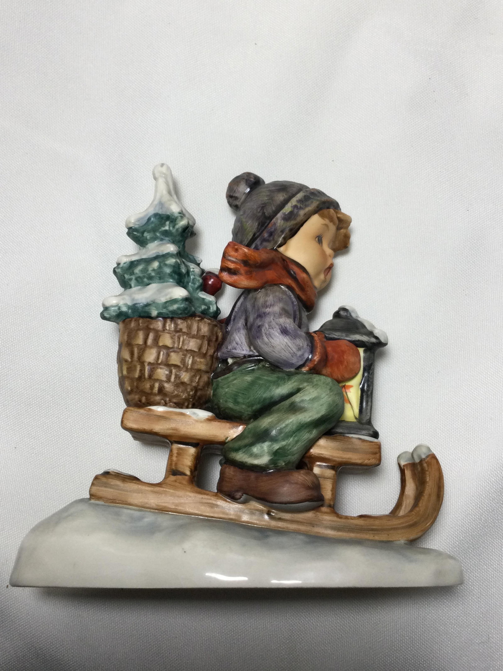 Hummel 396 Ride Into Christmas: .