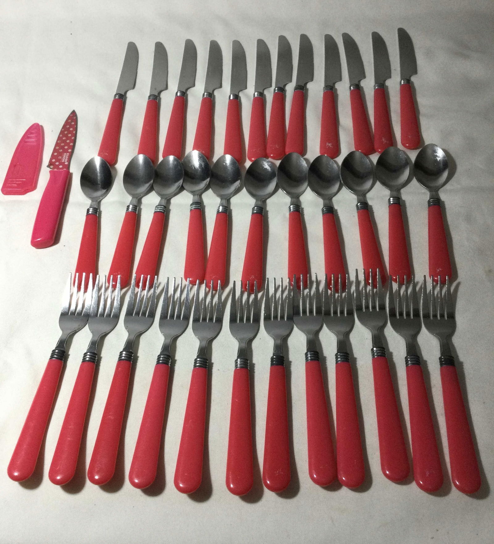 Vintage 36 piece Bakelite Handle Flatware (1 of 4)