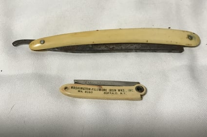 Washington Fillmore Ironworks Mini straight Razor