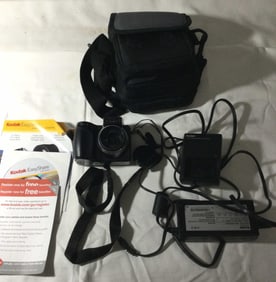 Kodak EasyShare Camera with nylon bag