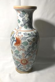 Chinese Porcelain Vase with many flowers