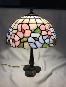 Tiffany Style Table Lamp