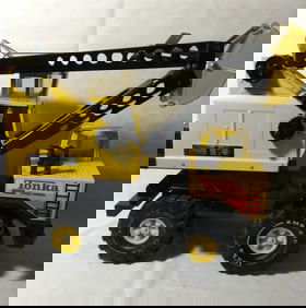Tonka Turbo Diesel XMB975 Pressed Steel Crane