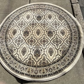 Round Area Rug