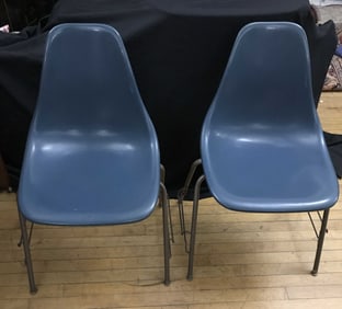 Midcentury Modern Douglas Fiberglass Shell Chairs