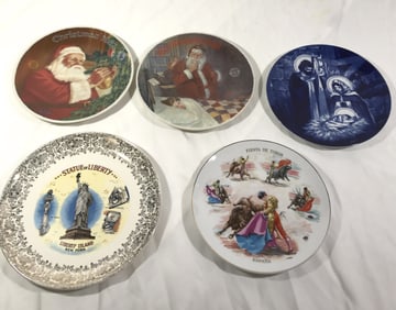 Vintage Collector Plates (5)