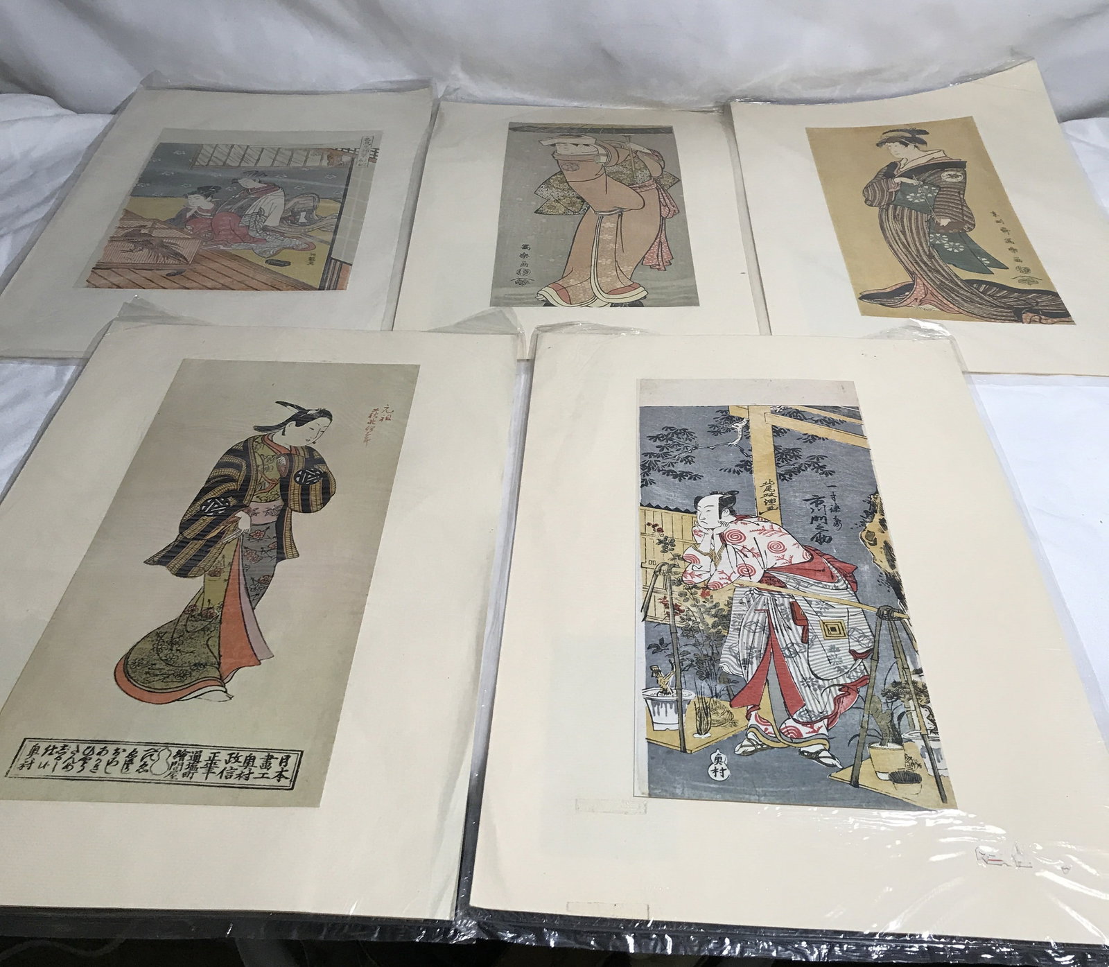 Japanese woodblock prints called UKIYO-E: Which were very popular in Japan during 1615 to 1868 Each measures 16 1/2 x 11 inches, no frames