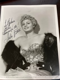 Shelley Winters Autographed picture 8 x 10
