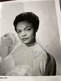 Eartha Kitt Autographed 8 x 10 Photo
