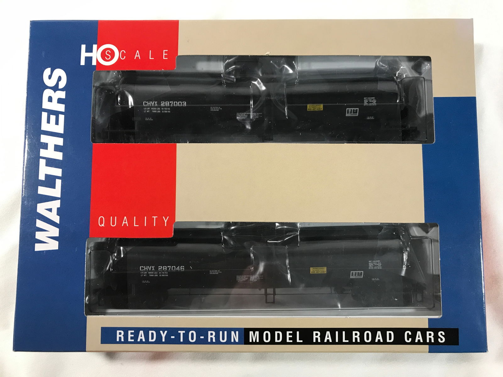 Walthers HO Scale Tank Car 2-pack (1 of 4)
