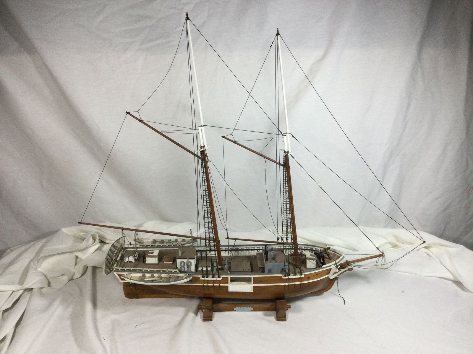 Wooden Model Ship AGATE - Large Model (1 of 7)