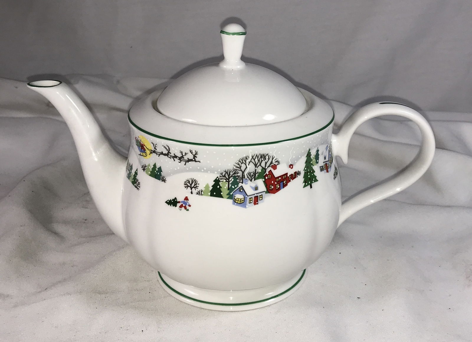Lenox Christmas Sleighride Teapot & Lid: Measures 10 inches wide by 7 inches tall