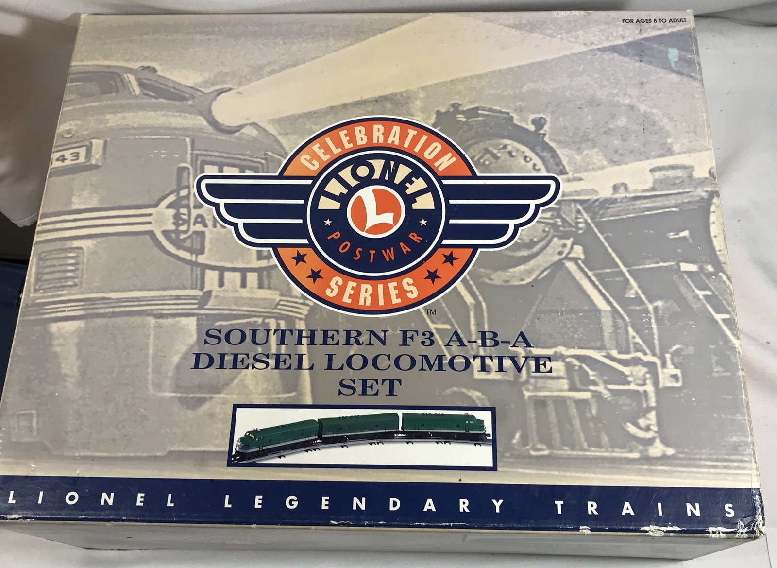 Lionel Southern F3 A-B-A Diesel Set in org box: Diesel locomotive set, heavy!