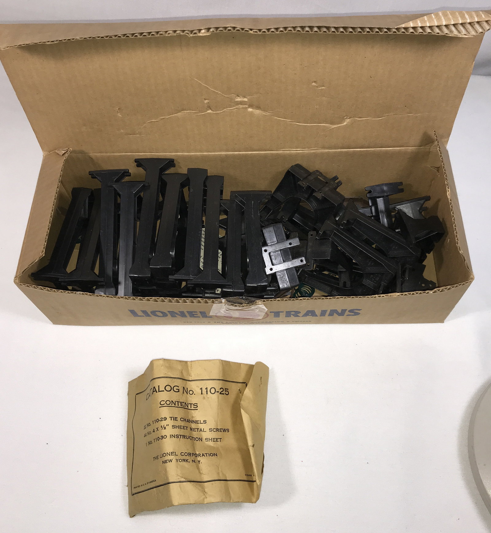 Lionel No. 110 Trestle Set (1 of 3)