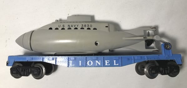 Lionel 3830 Flat Car w/ US Navy Submarine