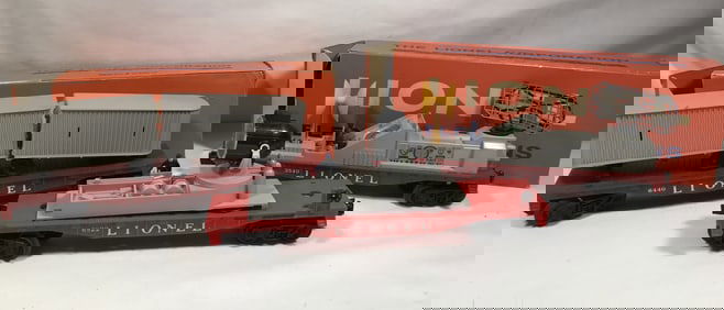 Lionel Flat Cars (3) 2 in org boxes