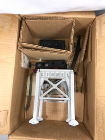 Lionel 282 Gantry Crane in Original Box