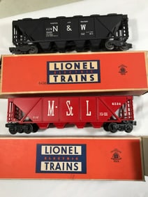 Lionel Hoppers (2) in org boxes