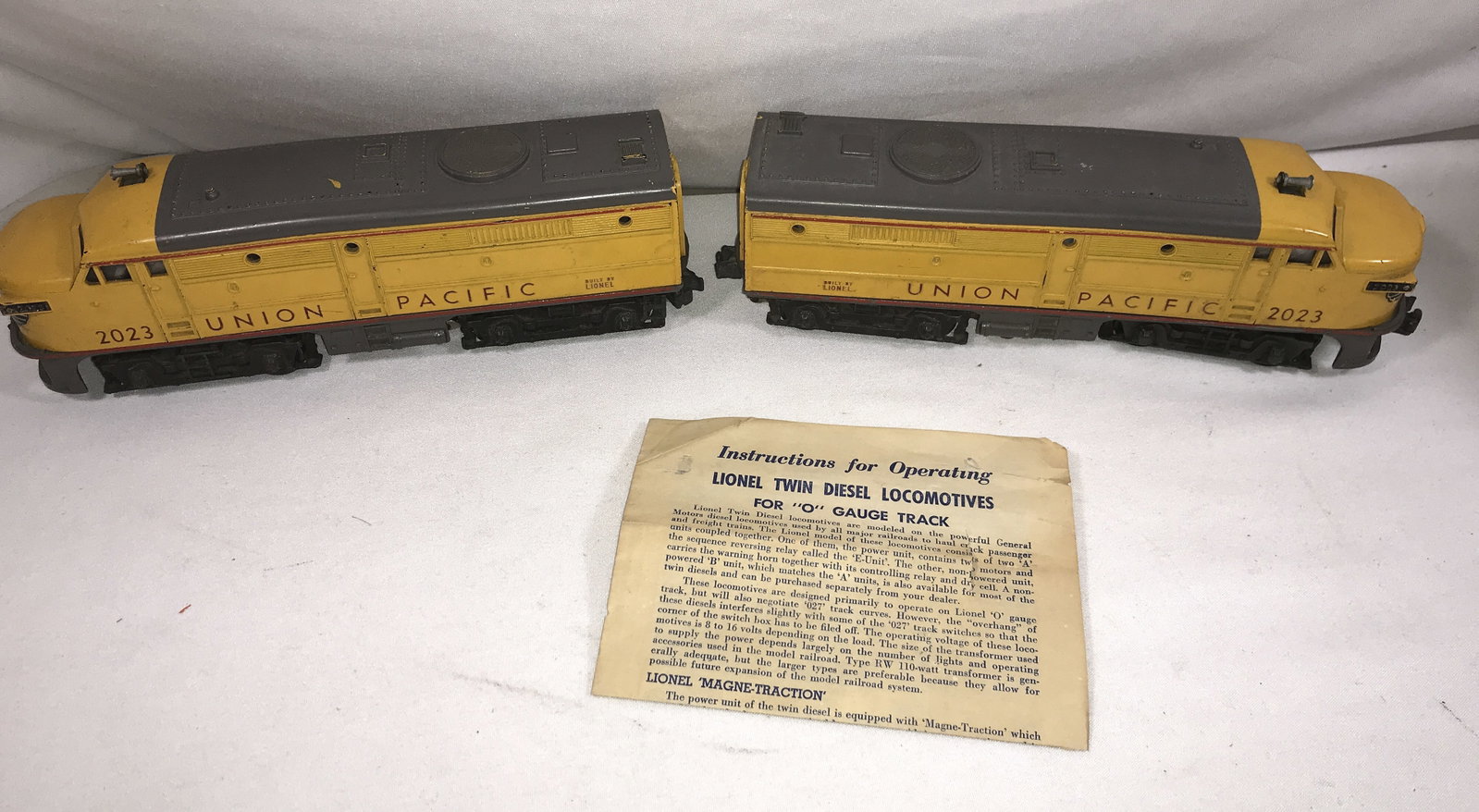 Lionel Twin Diesel Locomotives Union Pacific: In original box, O Gauge
