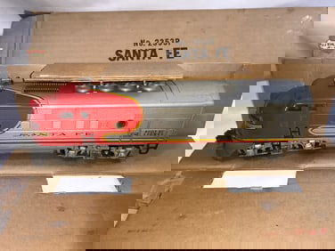 Lionel Santa Fe Locomotive 2353P in box