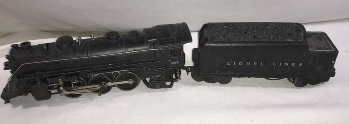 Lionel Lines 1666 Locomotive w/ Coal Car