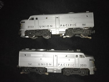 Lionel 2033 Union Pacific Locomotive Set