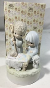 Precious Moments Figurine Come Let Us Adore Him