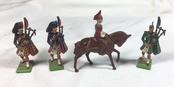 Vintage Toy Soldier Collection