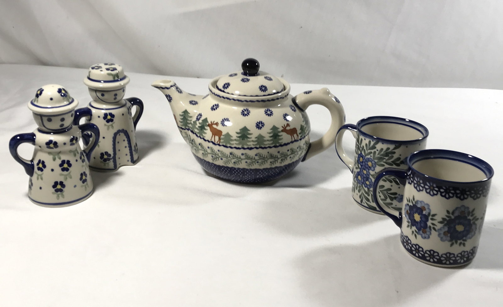 Polish Made Tea Set w/ Salt & Pepper Set (1 of 9)