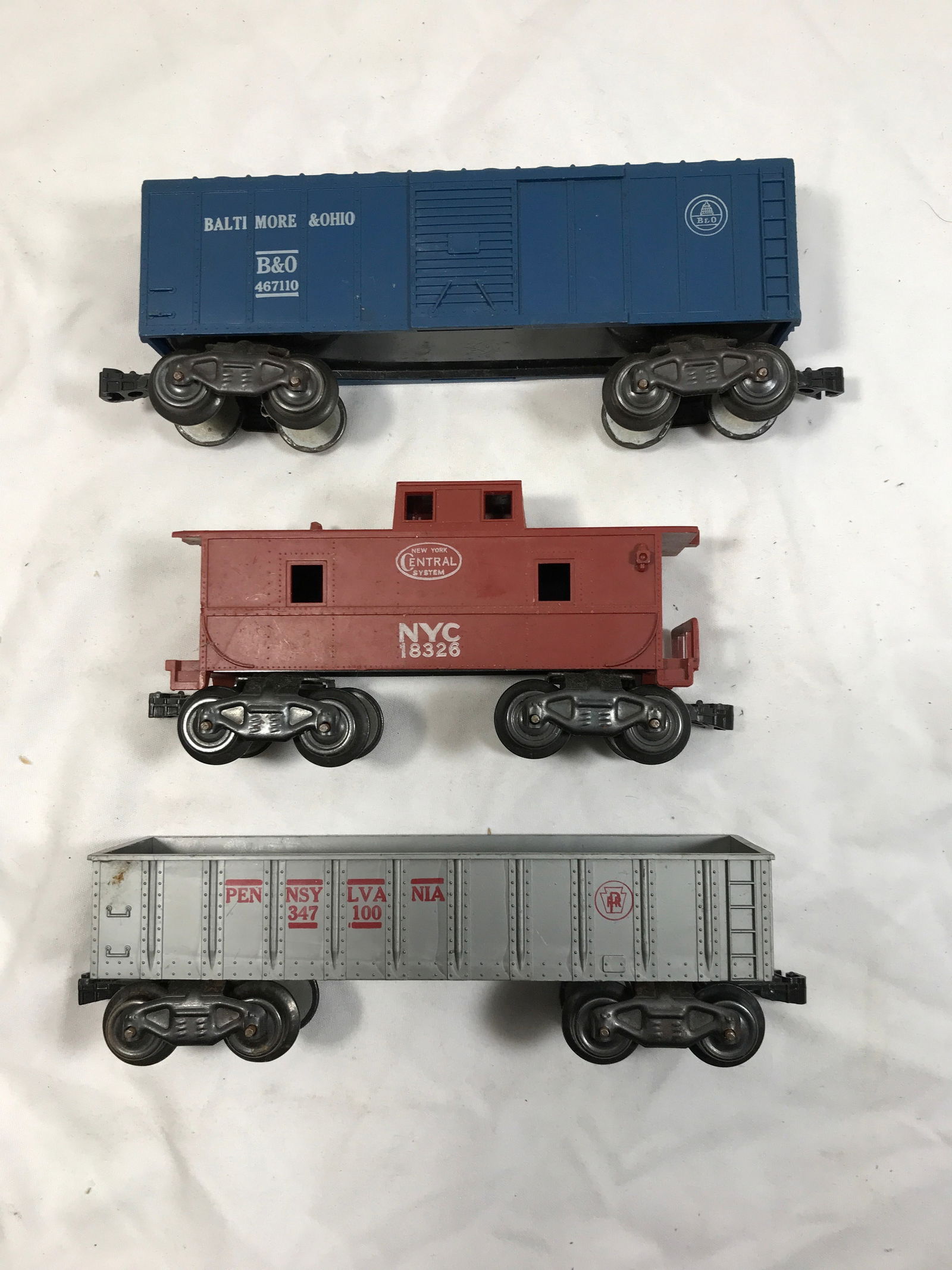 O Gauge 3 Train Car Collection (1 of 4)