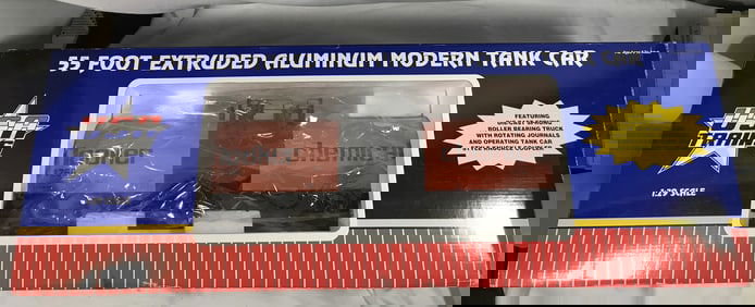 USA Trains Hooker Chemicals Tank Car new in box